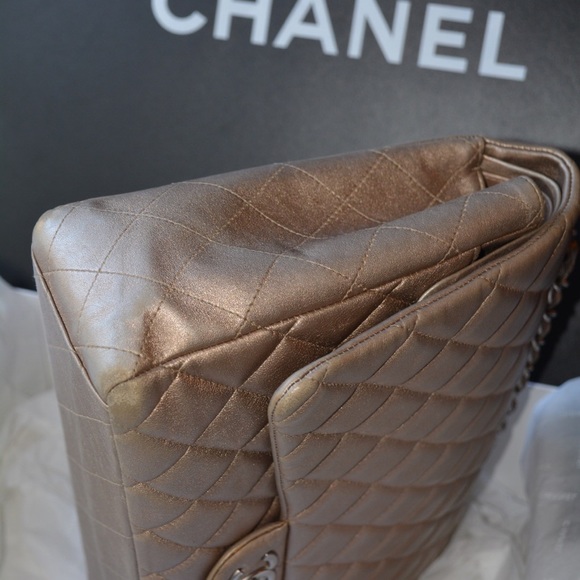 CHANEL Maxi bronze double flap bag - Picture 5 of 8